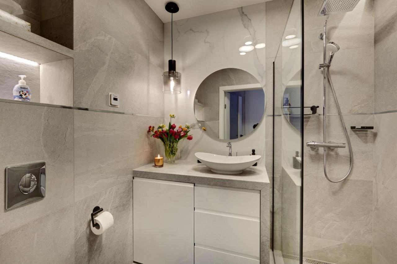 Seven Heaven Apartment Katowice Luaran gambar